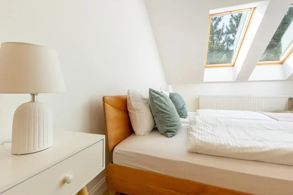 Apartman Dachgeschoss Traum In Gruenruhelage - 20 Minuten Ins Zentrum Bécs